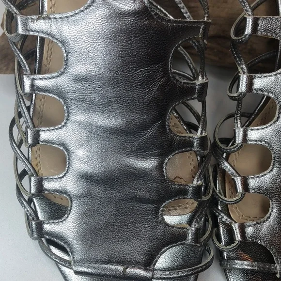Enzo Angiolini Silver Strappy Leather Heels Elegant Design  Zipper Back 7 1/2M - Picture 10 of 15